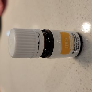 Young Living Lemon Essential Oil